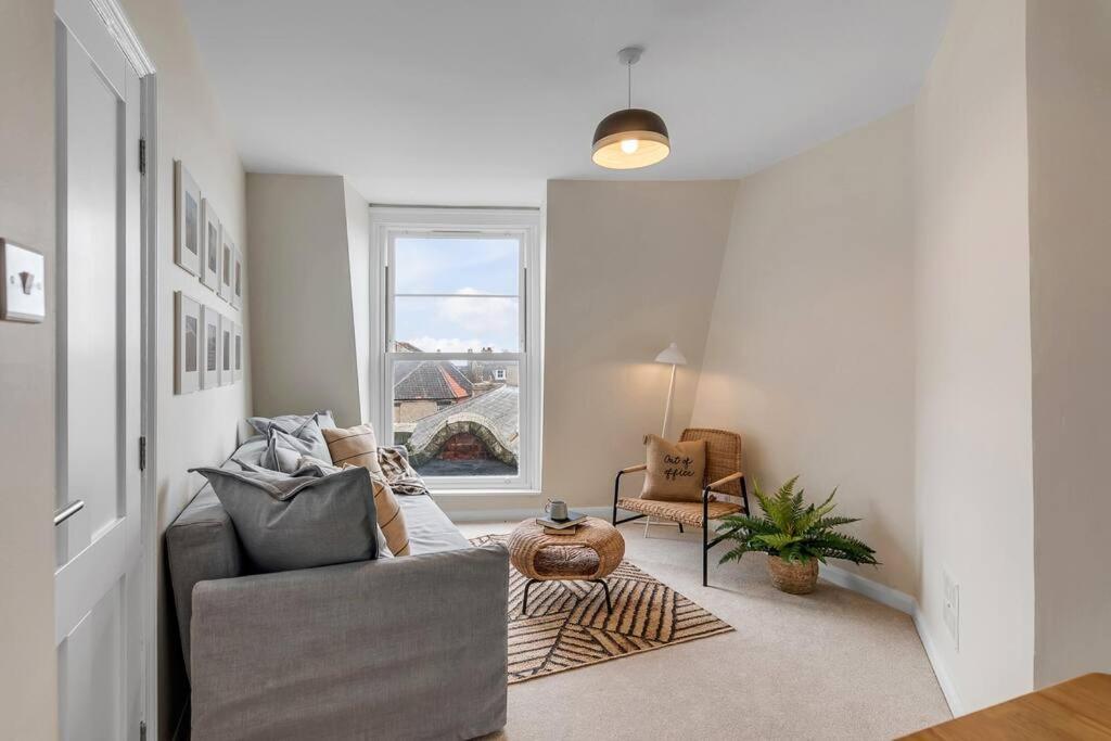 1-Bed Seaside Apartment With Parking Cromer Exterior foto